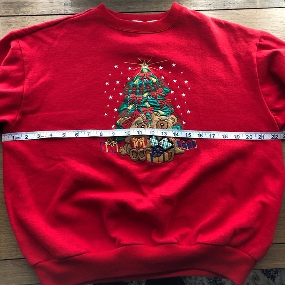 Christmas Sweatshirt Womens Size Medium Red Vintage Bears Crew Neck - Picture 8 of 10